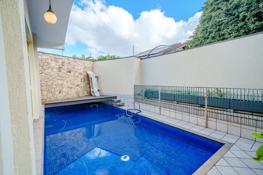 Piscina de casa para alugar com 5 quartos, 500m² em Rolinópolis, São Paulo