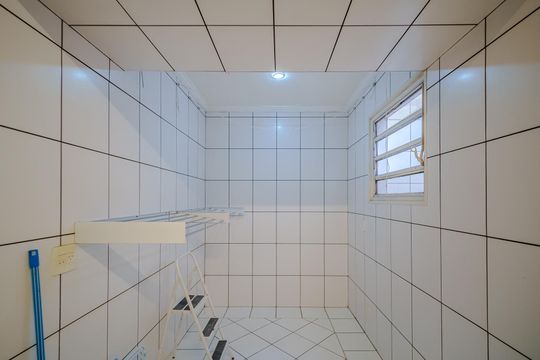 Área de Serviço de casa para alugar com 5 quartos, 500m² em Rolinópolis, São Paulo