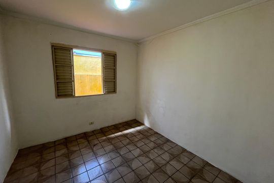 Quarto 2 de casa à venda com 2 quartos, 78m² em Jardim Paris, São Paulo