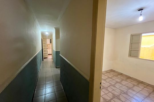 Corredor  de casa à venda com 2 quartos, 78m² em Jardim Paris, São Paulo