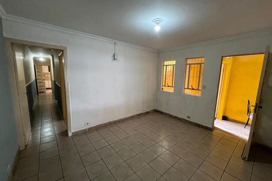 Sala de casa à venda com 2 quartos, 78m² em Jardim Paris, São Paulo