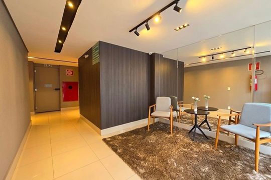 Hall de entrada de apartamento à venda com 2 quartos, 60m² em Cinquentenario, Belo Horizonte