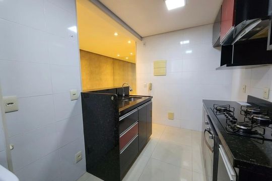 Cozinha de apartamento à venda com 2 quartos, 60m² em Cinquentenario, Belo Horizonte
