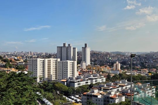 Vista de apartamento à venda com 2 quartos, 60m² em Cinquentenario, Belo Horizonte