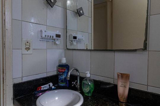 Banheiro de apartamento à venda com 2 quartos, 49m² em Penha de França, São Paulo