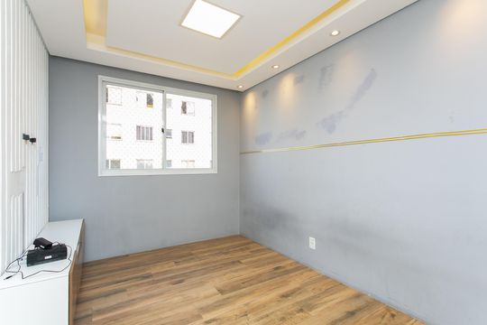 Sala  de apartamento à venda com 2 quartos, 40m² em Itaquera, São Paulo