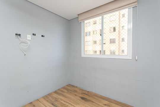 Quarto 1  de apartamento à venda com 2 quartos, 40m² em Itaquera, São Paulo