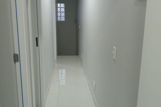 Corredor de casa à venda com 6 quartos, 125m² em Campo Limpo, São Paulo