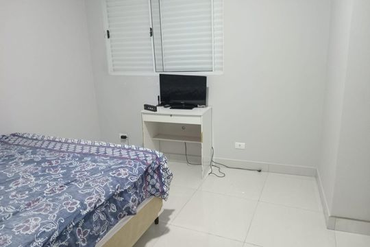 Quarto de casa à venda com 6 quartos, 125m² em Campo Limpo, São Paulo