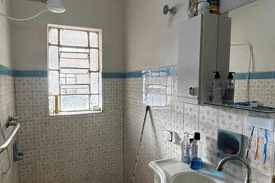 Banheiro de casa à venda com 2 quartos, 108m² em Jardim Jamaica, Santo André