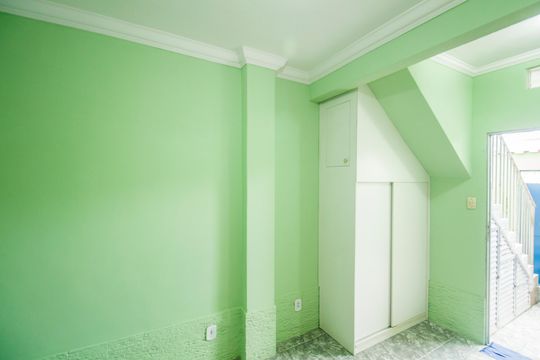 Sala de casa à venda com 2 quartos, 100m² em Realengo, Rio de Janeiro