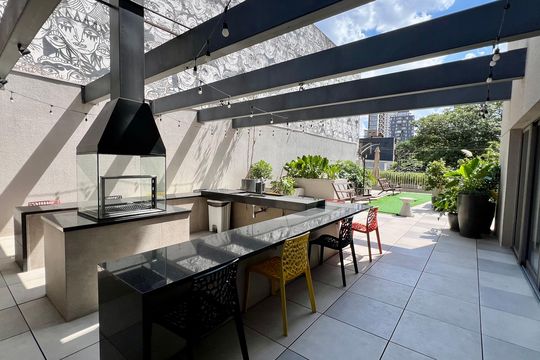 Área comum - Churrasqueira de kitnet/studio para alugar com 1 quarto, 28m² em Pinheiros, São Paulo