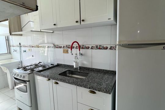 Cozinha de apartamento para alugar com 2 quartos, 41m² em Vila Pirituba, São Paulo