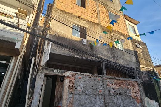 Fachada de casa para alugar com 3 quartos, 55m² em Boca do Rio, Salvador