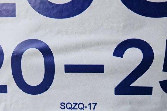 codigo plaquinha de casa para alugar com 3 quartos, 55m² em Boca do Rio, Salvador