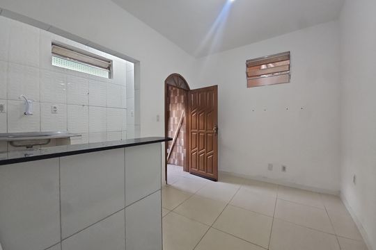 Sala/Cozinha de casa para alugar com 3 quartos, 55m² em Boca do Rio, Salvador