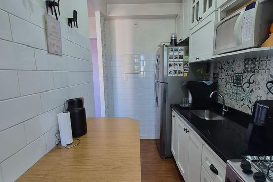 Cozinha de apartamento para alugar com 2 quartos, 52m² em Vila Santana, São Paulo