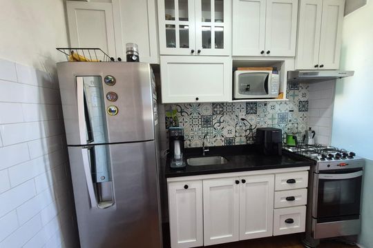 Cozinha de apartamento para alugar com 2 quartos, 52m² em Vila Santana, São Paulo
