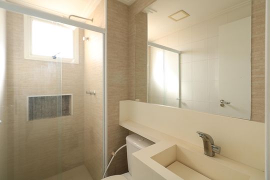 Banheiro de apartamento para alugar com 2 quartos, 53m² em Piraporinha, Diadema
