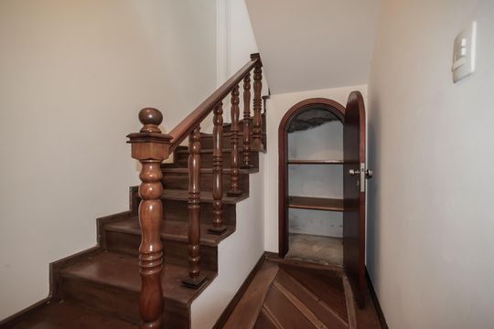 Sala de casa à venda com 4 quartos, 218m² em Vila da Saúde, São Paulo