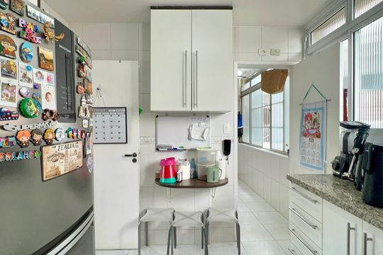 Cozinha de apartamento à venda com 3 quartos, 100m² em Jardim Paulista, São Paulo