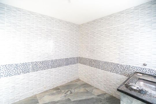 Cozinha de casa de condomínio para alugar com 1 quarto, 40m² em Vila Carrão, São Paulo