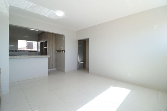 Sala de apartamento para alugar com 2 quartos, 62m² em Santa Mônica, Uberlândia