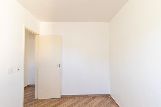 Quarto 1 de apartamento para alugar com 2 quartos, 76m² em Fanny, Curitiba