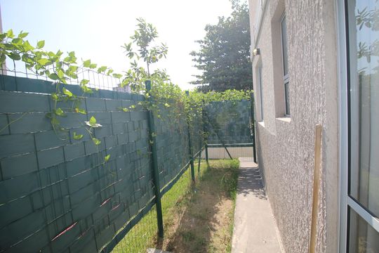 Varanda de apartamento para alugar com 2 quartos, 1m² em Parque Colúmbia, Rio de Janeiro