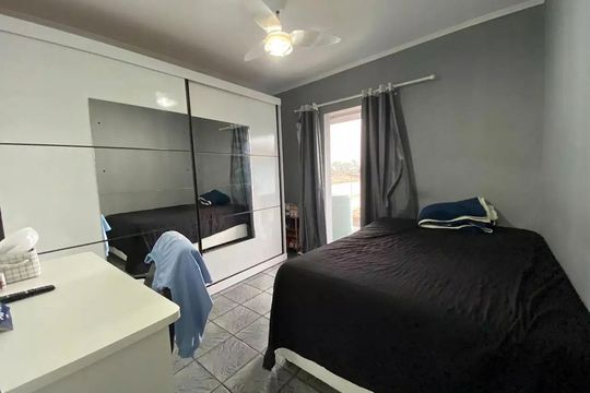 Quarto de casa à venda com 3 quartos, 194m² em Parque Gerassi, Santo André