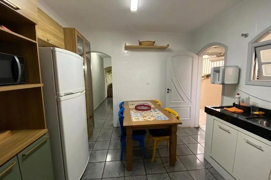 Cozinha de casa à venda com 3 quartos, 194m² em Parque Gerassi, Santo André