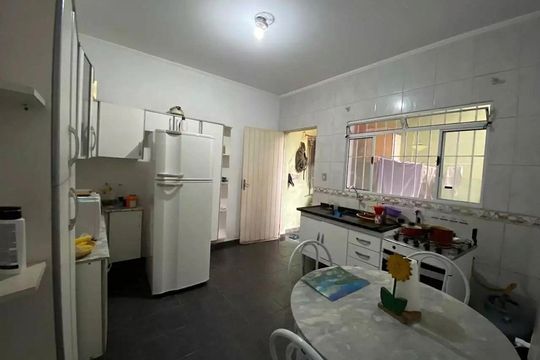 Cozinha de casa à venda com 3 quartos, 194m² em Parque Gerassi, Santo André
