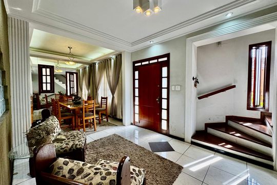 Casa à venda com 3 quartos, 268m² em Carlos Prates, Belo Horizonte