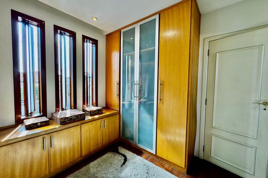Casa à venda com 3 quartos, 268m² em Carlos Prates, Belo Horizonte