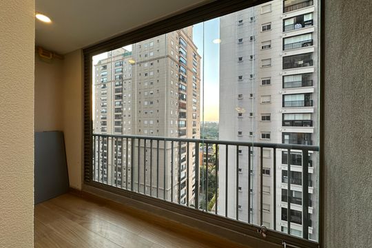 Varanda da Sala de apartamento para alugar com 2 quartos, 67m² em Alphaville Empresarial, Barueri