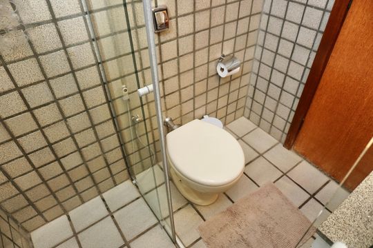 Banheiro Social de apartamento à venda com 3 quartos, 96m² em Santo Antônio, Belo Horizonte