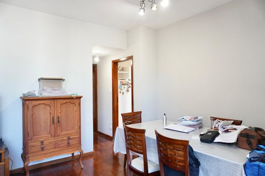Sala  de apartamento à venda com 3 quartos, 96m² em Santo Antônio, Belo Horizonte
