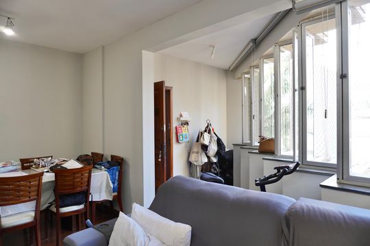 Sala  de apartamento à venda com 3 quartos, 96m² em Santo Antônio, Belo Horizonte