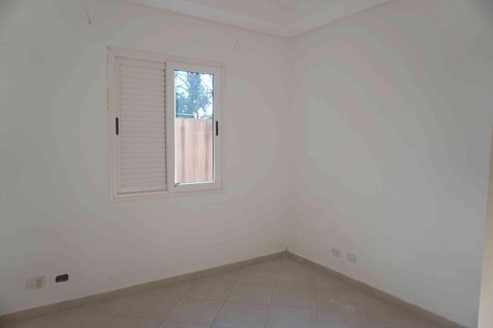 Quarto 2 de casa de condomínio para alugar com 2 quartos, 360m² em Morada dos Pássaros, Barueri