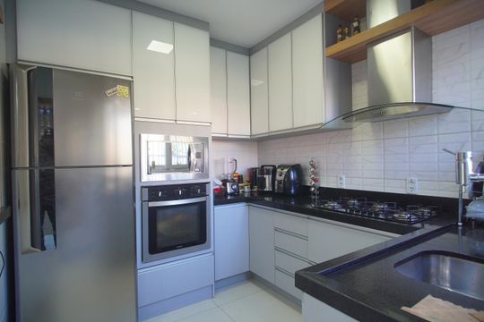 Cozinha de casa à venda com 3 quartos, 150m² em Santo Andre, São Leopoldo