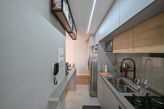 Cozinha de apartamento à venda com 2 quartos, 56m² em Vila Andrade, São Paulo