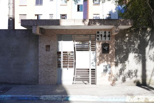 Fachada de apartamento à venda com 2 quartos, 44m² em Vila Robertina, São Paulo
