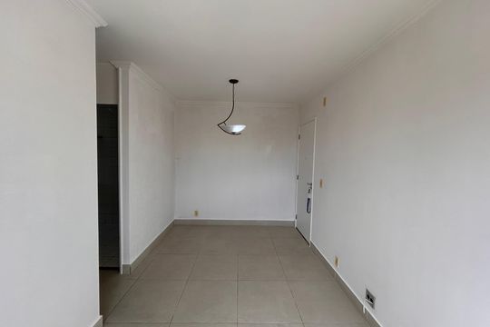 Sala  de apartamento para alugar com 2 quartos, 50m² em Vila Arriete, São Paulo
