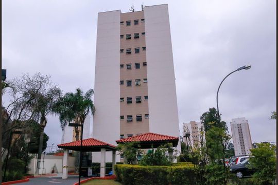 Fachada interna  de apartamento para alugar com 2 quartos, 50m² em Vila Arriete, São Paulo