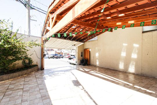 Garagem de casa para alugar com 3 quartos, 200m² em Vila Cavaton, São Paulo