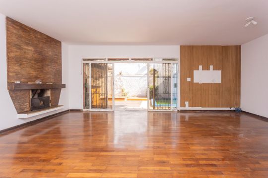 Sala de casa para alugar com 4 quartos, 270m² em Jardim Guarapiranga, São Paulo