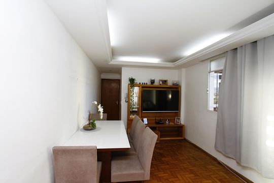 Sala  de apartamento à venda com 3 quartos, 80m² em Nova Gameleira, Belo Horizonte