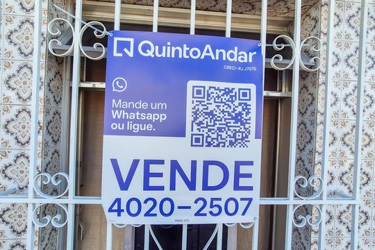 Placa Grande  de casa à venda com 2 quartos, 67m² em Brás de Pina, Rio de Janeiro