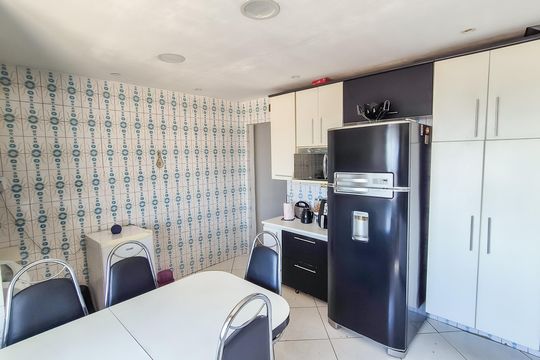 Cozinha e Área de Serviço de casa à venda com 2 quartos, 67m² em Brás de Pina, Rio de Janeiro