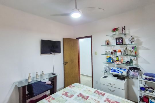 Quarto 1 de casa à venda com 2 quartos, 67m² em Brás de Pina, Rio de Janeiro